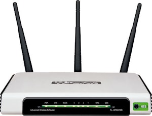 Беспроводной маршрутизатор Wi-Fi TP-LINK TL-WR941ND серии N со встроенными 4-портовым коммутатором и Точкой доступа Wi-Fi со скоростью передачи данных до 300Mbps  