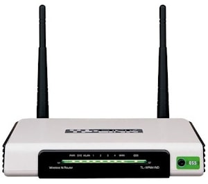 Беспроводной маршрутизатор Wi-Fi TP-LINK TL-WR841ND серии N со встроенными 4-портовым коммутатором и Точкой доступа Wi-Fi со скоростью передачи данных до 300Mbps  